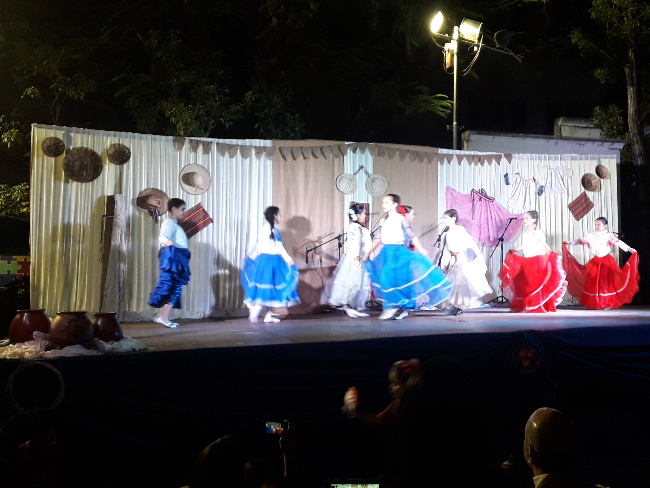 ASU_ColegioTeresiano-San Juan_Tanz PY gesch.jpg